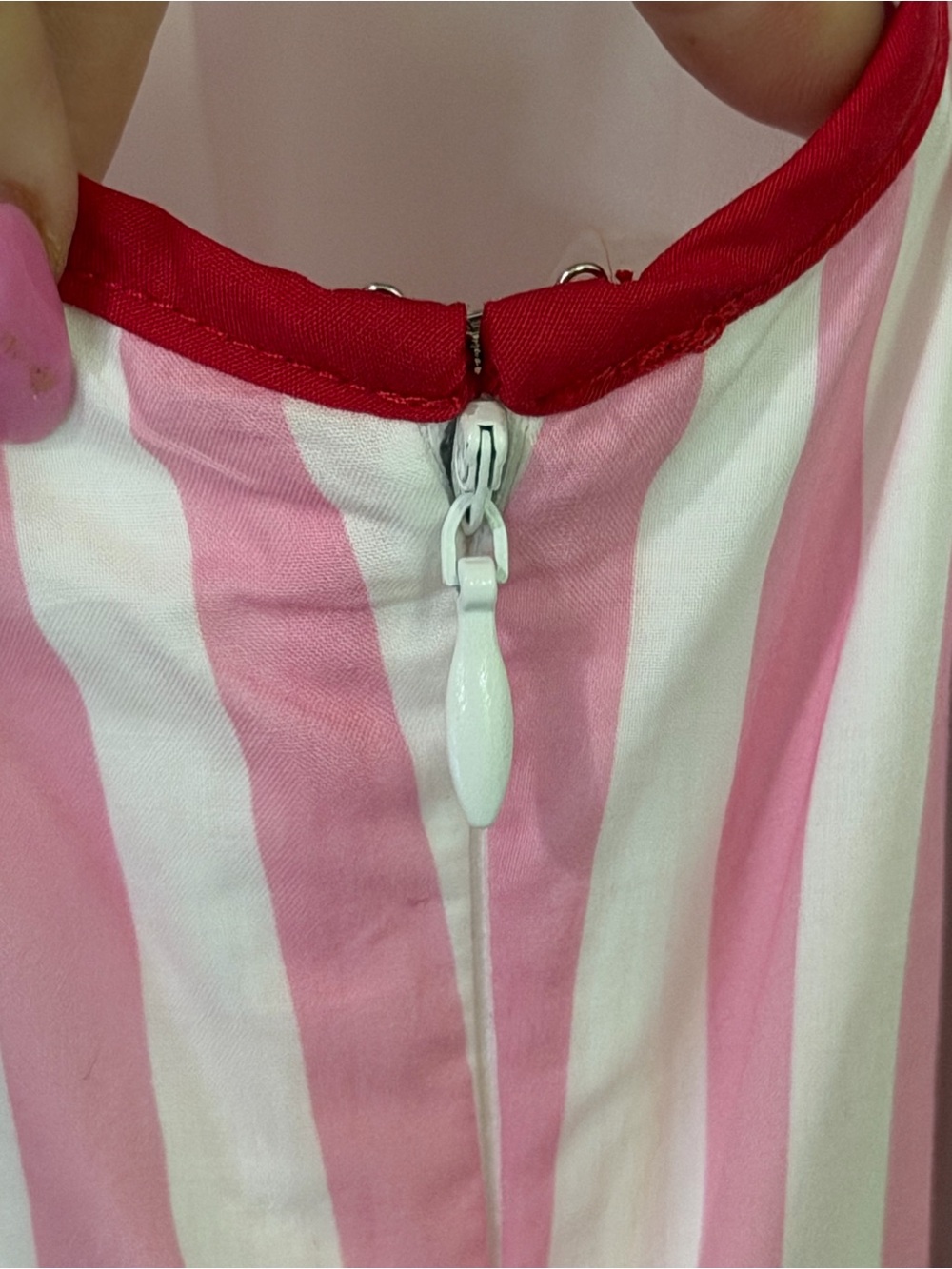 NWOT entro Pink and White Vertical Stripe Top with Red Trim - Picture 4 of 5